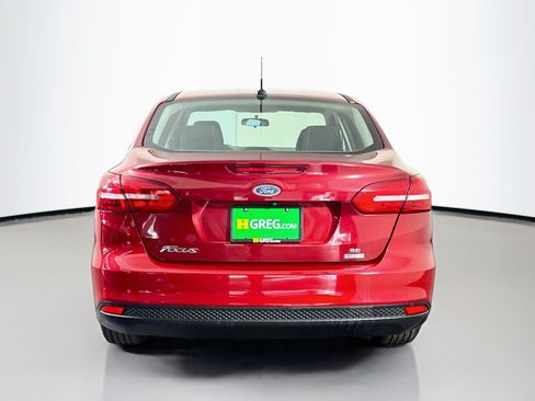 Used 2017 Ford Focus SE FWD image 8