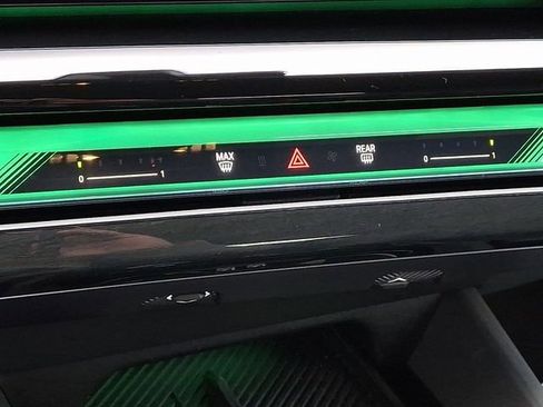 Used 2024 BMW i5 eDrive40i image 31