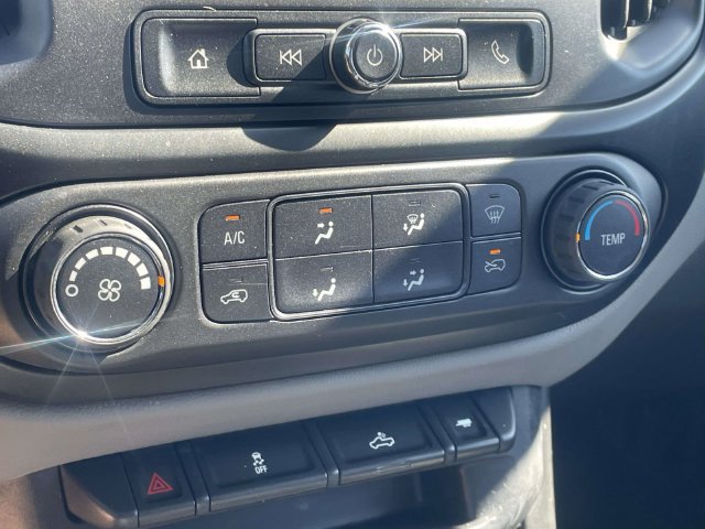Used 2021 Chevrolet Colorado W/T w/ Custom Special Edition AWD/4WD image 18