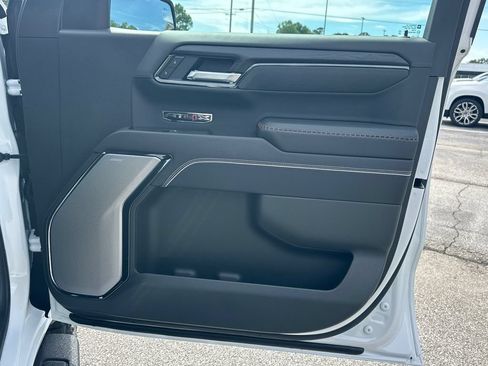 New 2026 GMC Sierra 1500 AT4X AWD/4WD image 15