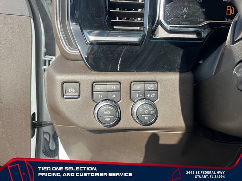 Used 2025 GMC Sierra 1500 SLT w/ SLT Premium Plus Package AWD/4WD image 24