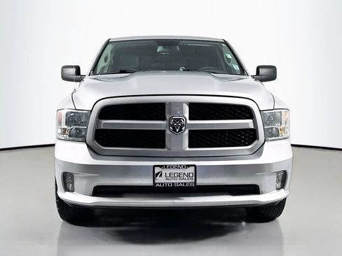 Used 2015 RAM 1500 Express RWD image 2