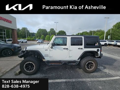 Used 2017 Jeep Wrangler Unlimited Sport w/ Quick Order Package 24S AWD/4WD image 6