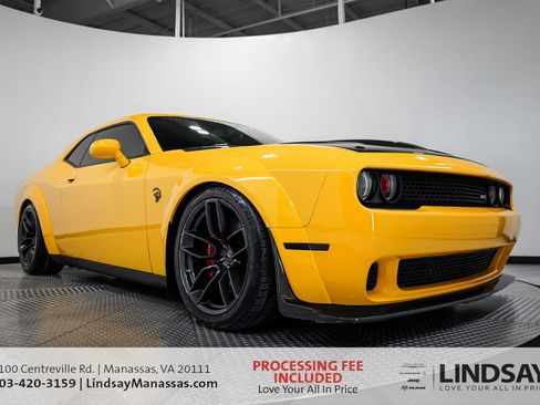 Used 2018 Dodge Challenger SRT Hellcat RWD image 1