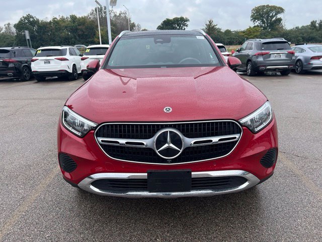 Used 2024 Mercedes-Benz GLC 300 4MATIC image 1