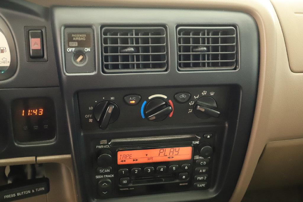 Used 2004 Toyota Tacoma PreRunner w/ Convenience Pkg RWD image 20