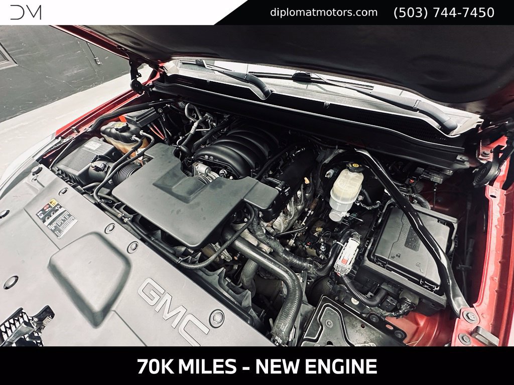 Used 2015 GMC Yukon Denali w/ Premium Package AWD/4WD image 44