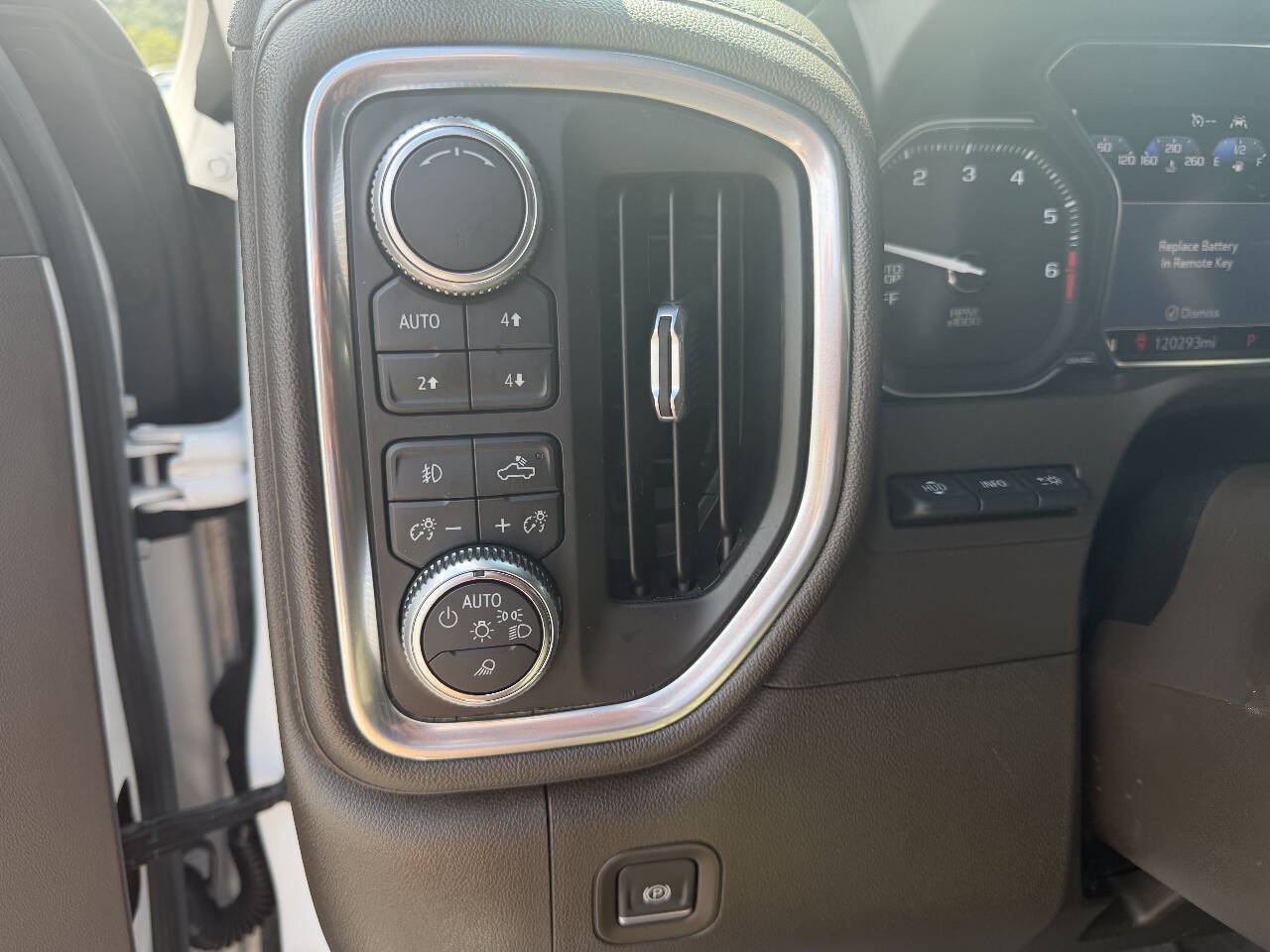 Used 2019 GMC Sierra 1500 Denali w/ Denali Ultimate Package AWD/4WD image 13