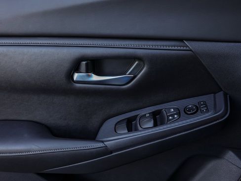 Used 2023 Nissan Sentra SV image 23