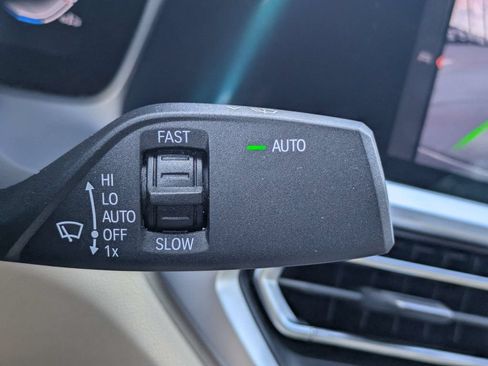 Used 2021 BMW 330i xDrive Sedan AWD/4WD image 30