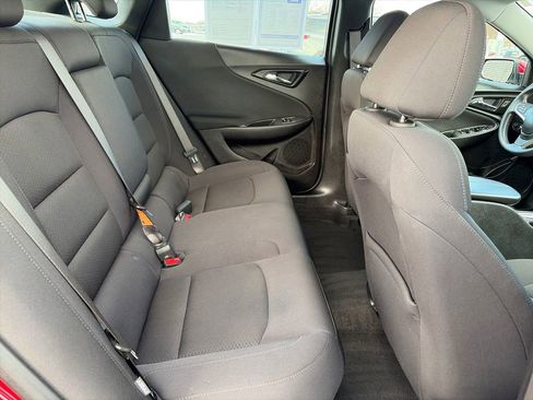 Used 2025 Chevrolet Malibu LT image 36