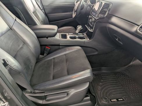Certified 2021 Jeep Grand Cherokee Laredo X RWD image 34