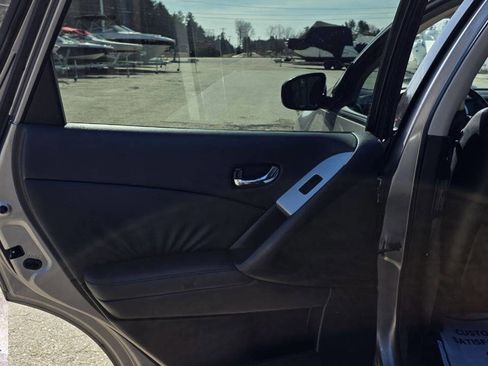 Used 2010 Nissan Murano SL w/ Leather Pkg image 18