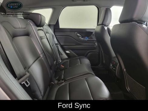 Used 2022 Lincoln Corsair AWD w/ Premium Package image 19