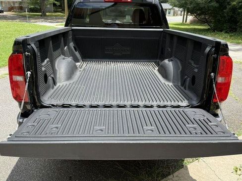 Used 2017 Chevrolet Colorado W/T RWD image 26