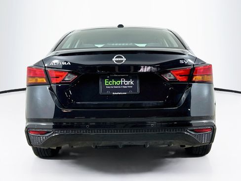 Used 2024 Nissan Altima 2.5 SV FWD image 7