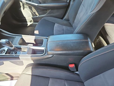 Used 2021 Nissan Sentra SR FWD image 24
