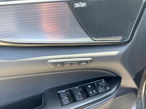 Used 2024 BMW 330i xDrive 330i xDrive Sedan AWD w/ Premium Package image 15