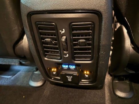 Used 2022 Dodge Durango R/T image 17