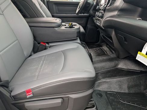 New 2026 RAM 3500 Tradesman image 29