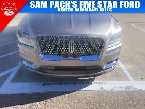 Used 2020 Lincoln Navigator Reserve w/ Luxury Package image 2