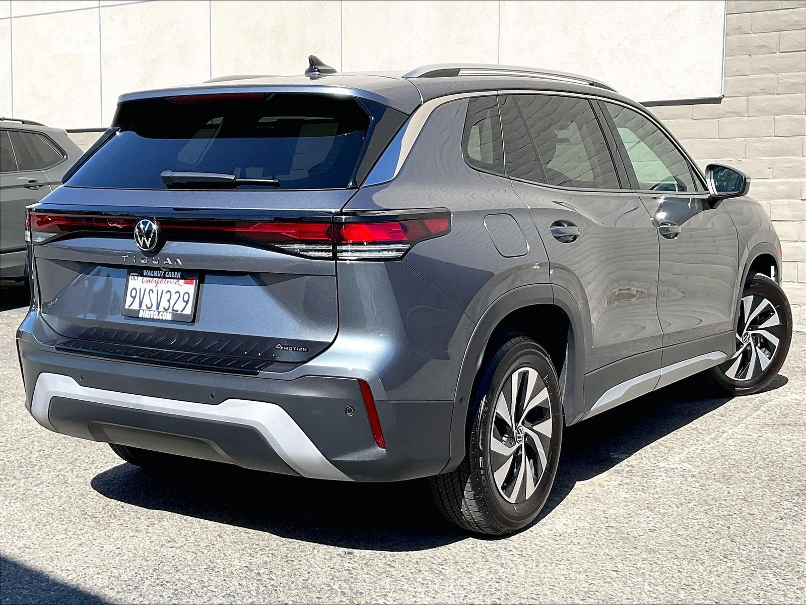 Certified 2025 Volkswagen Tiguan S AWD/4WD image 12