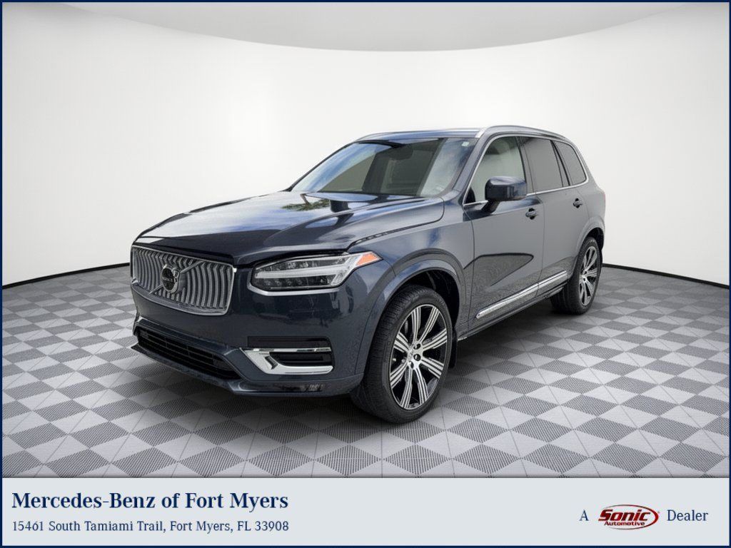 Used 2023 Volvo XC90 B6 Ultimate w/ Protection Package Premier AWD/4WD image 1