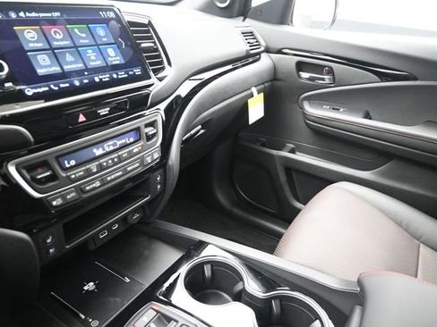 New 2026 Honda Ridgeline Black Edition image 31