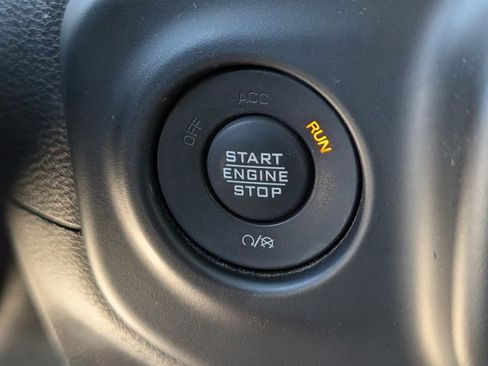 Used 2021 Jeep Wrangler Unlimited Rubicon AWD/4WD image 25