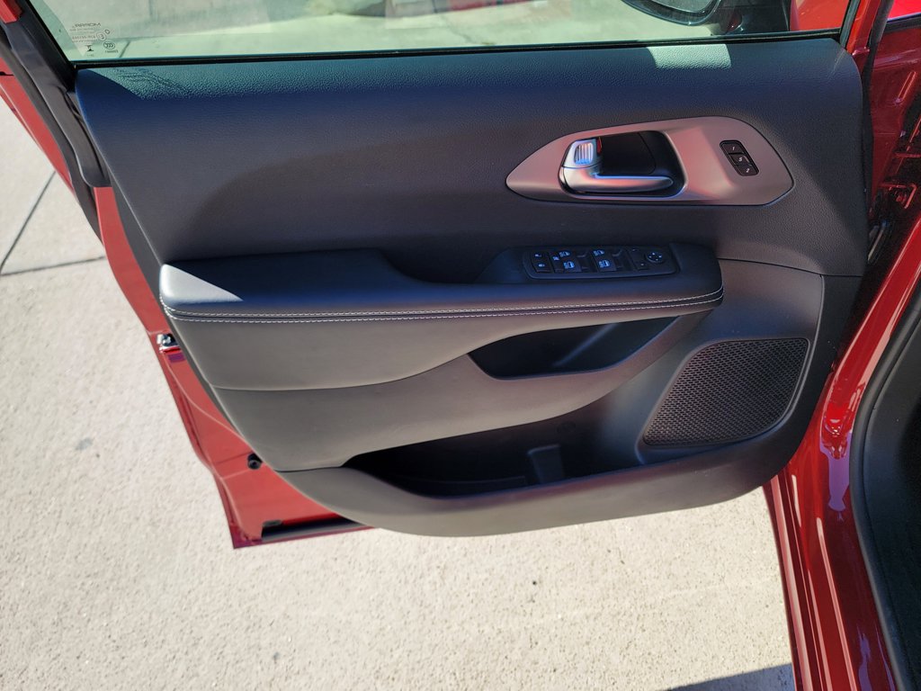 New 2026 Chrysler Pacifica Select FWD image 8
