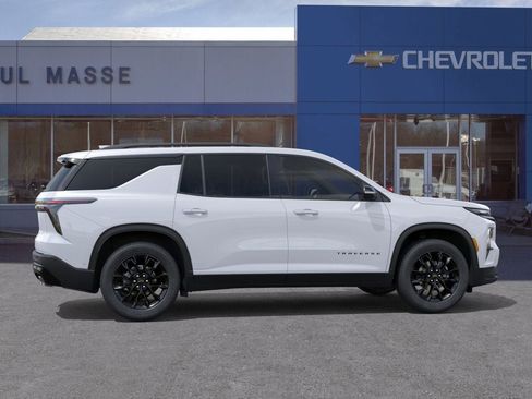 New 2026 Chevrolet Traverse LT w/ Midnight/Sport Edition AWD/4WD image 5
