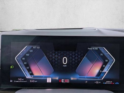 Used 2024 BMW X7 xDrive40i w/ Premium Package image 11