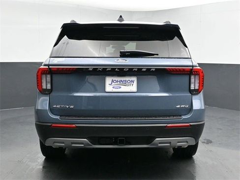 New 2026 Ford Explorer Active w/ Active Comfort Package image 13