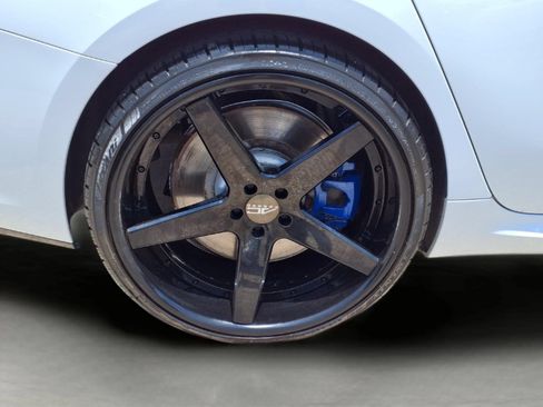 Used 2025 BMW M850i xDrive w/ Driving Assistance Package AWD/4WD image 9