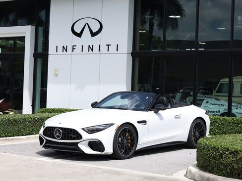 Used 2022 Mercedes-Benz SL 63 AMG 4MATIC image 2