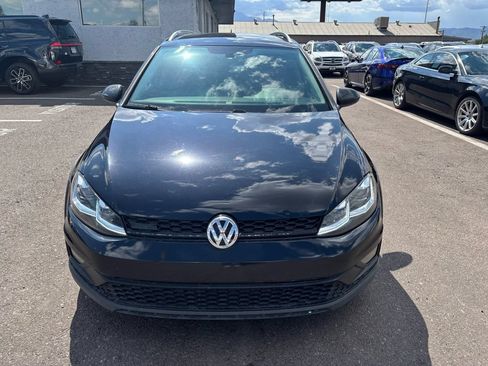 Used 2019 Volkswagen Golf Alltrack S AWD/4WD image 2