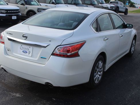 Used 2014 Nissan Altima 2.5 S FWD image 6