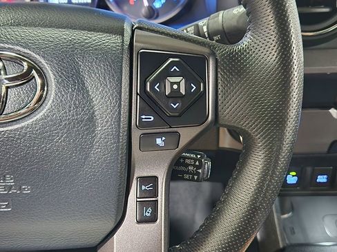 Used 2020 Toyota Tacoma TRD Sport w/ Technology Package RWD image 50