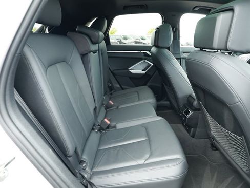 Used 2025 Audi Q3 2.0T Premium AWD/4WD image 30