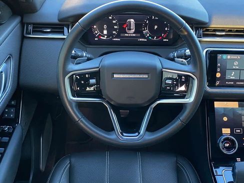 Used 2023 Land Rover Range Rover Velar R-Dynamic S image 6