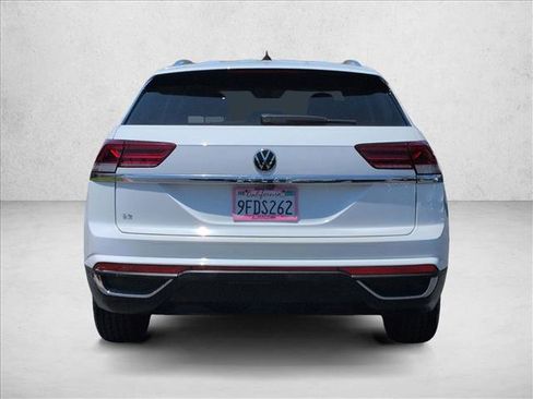 Certified 2023 Volkswagen Atlas Cross Sport SE FWD image 7