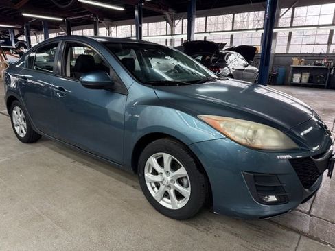 Used 2010 MAZDA MAZDA3 i Touring image 5