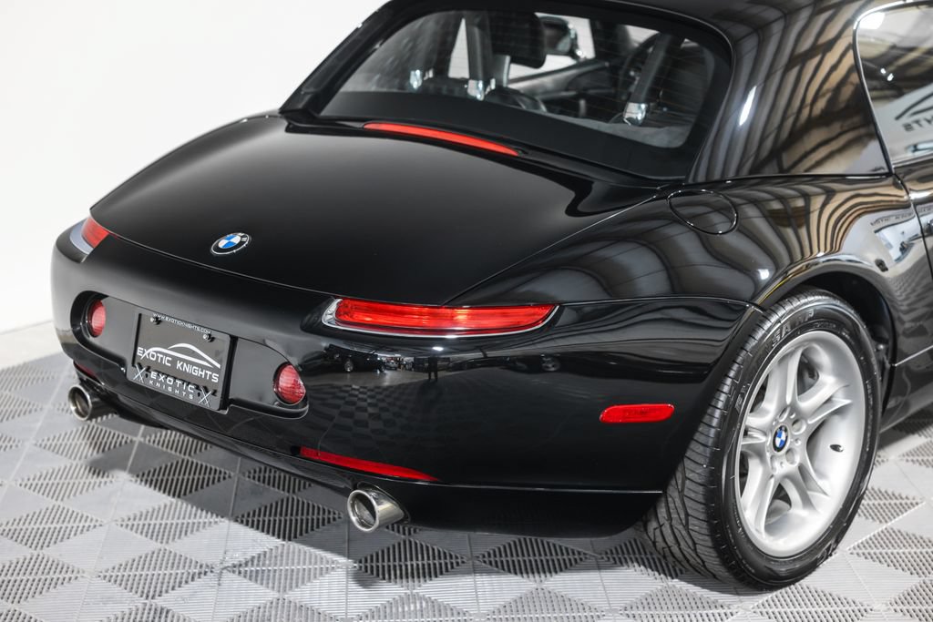 Used 2002 BMW Z8 RWD image 10