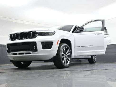 Used 2023 Jeep Grand Cherokee L Overland image 43