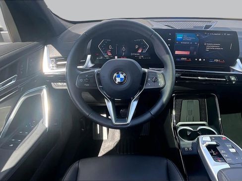 Used 2026 BMW X2 xDrive28i AWD/4WD image 5