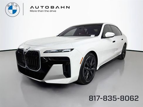 Used 2023 BMW i7 xDrive60 w/ Executive Package 2 AWD/4WD image 1