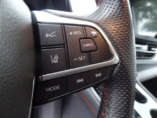 Used 2023 Toyota Sienna XSE w/ XSE Plus Package FWD image 11