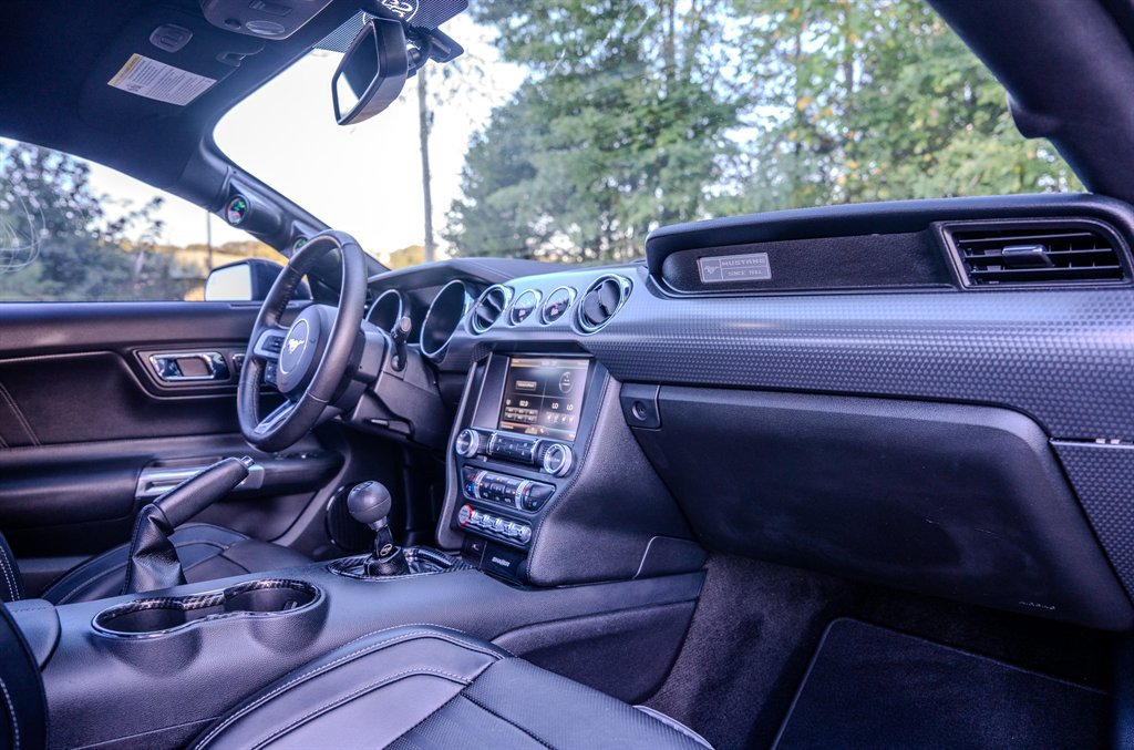 Used 2016 Ford Mustang GT Premium w/ GT Performance Package RWD image 32