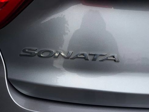 Used 2017 Hyundai Sonata Limited FWD image 51