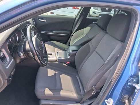 Used 2022 Dodge Charger SXT image 11